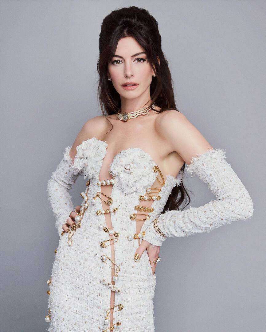 Anne Hathaway 5