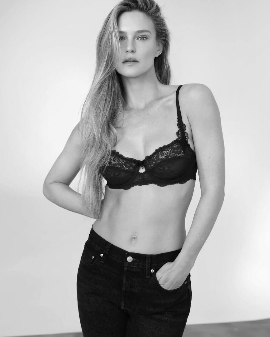 Bar Refaeli 4