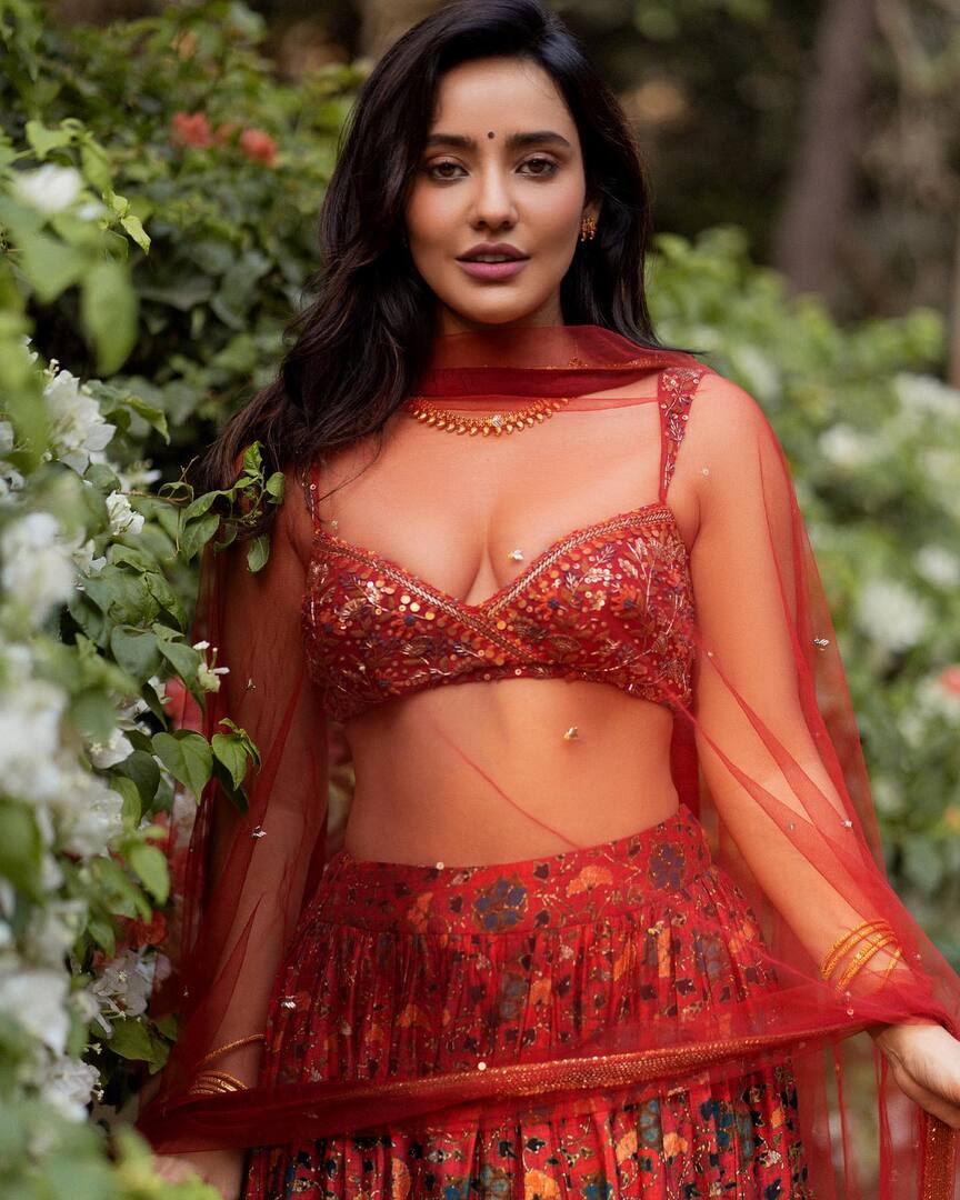 Neha Sharma 5
