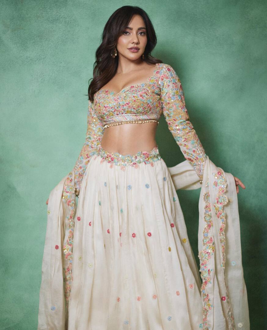 Neha Sharma 4